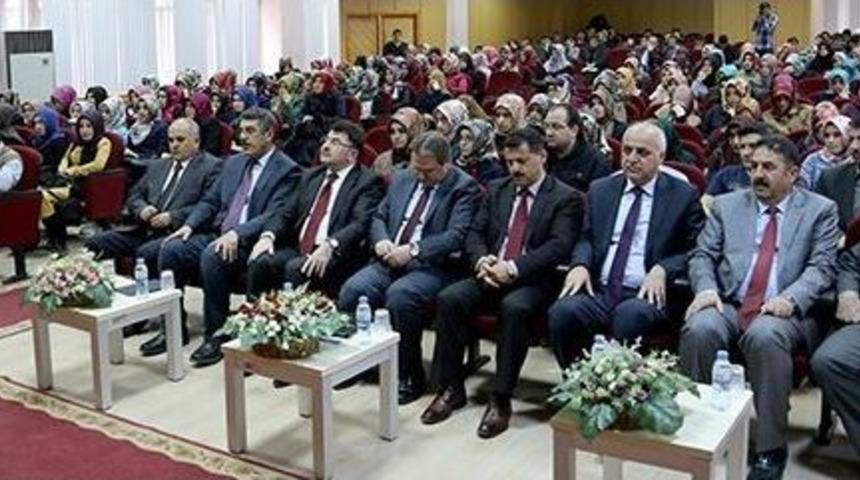 Diyanet-gen&ccedil;lik Buluşması Etkinliği B&uuml;y&uuml;k İlgi G&ouml;rd&uuml;