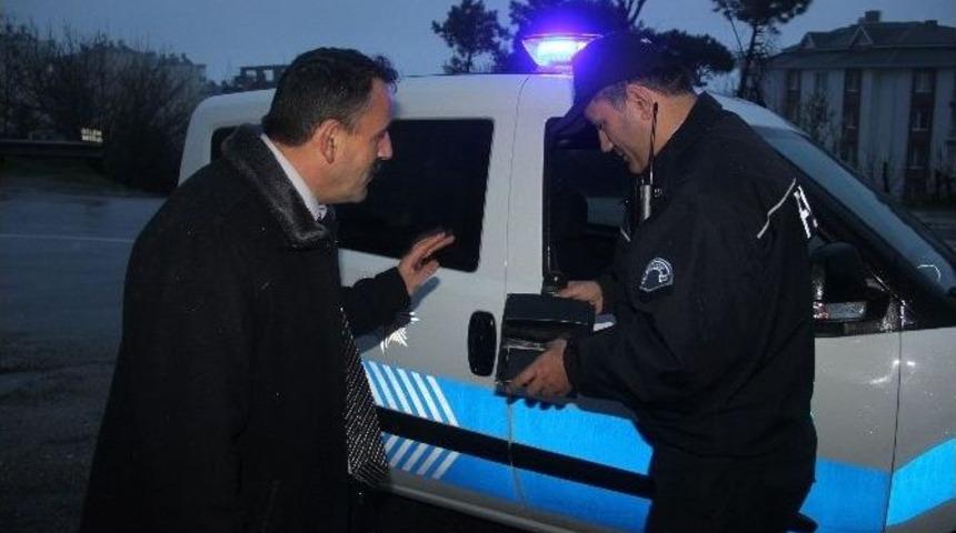 Sinoplu &Ccedil;iftten &Ouml;rnek Davranış