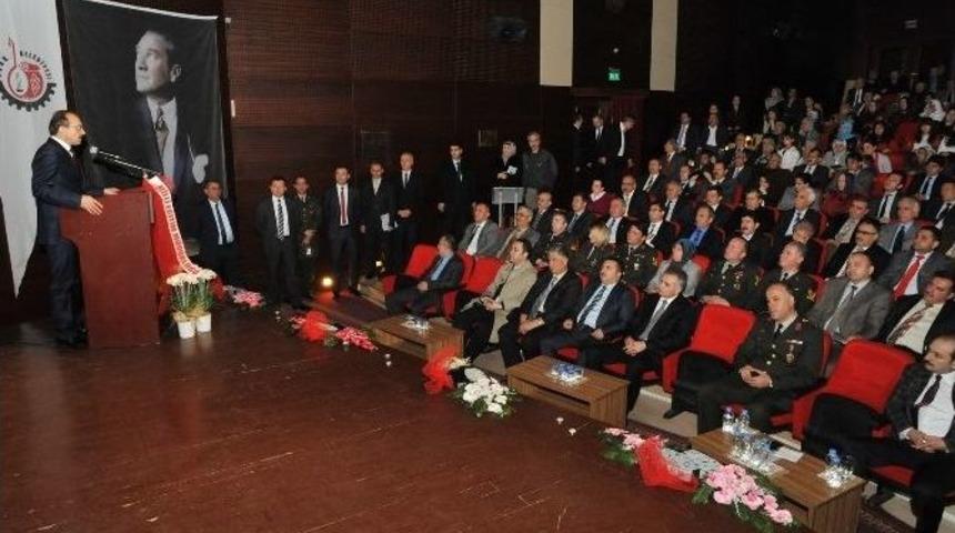 Uşak&rsquo;ta İstiklal Marşı&rsquo;nın Kab&uuml;l&uuml; Ve Mehmet Akif Ersoy Anma Programı