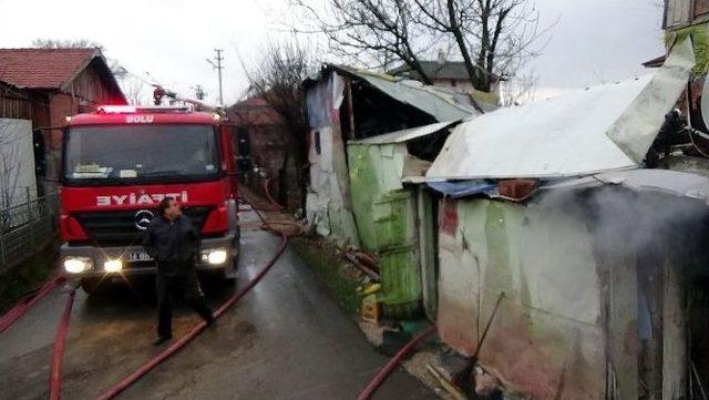 Yaşlı Çiftin Evi Kül Oldu