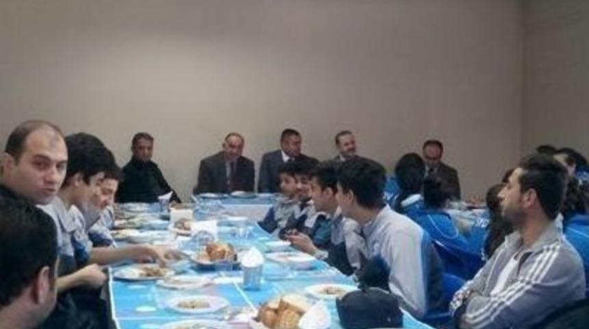 Tuşba Kaymakamlığı Sydv Basketbol Takımları B&ouml;lge Elemelerinde