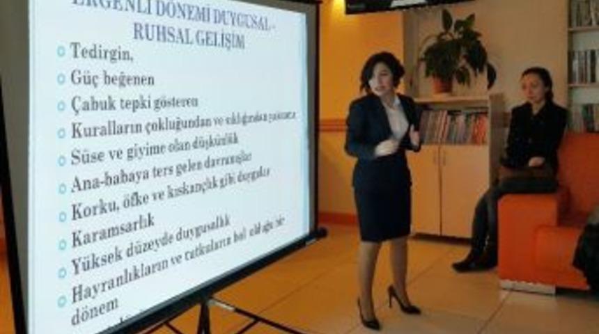 Hanımlara Veli - &Ouml;ğrenci İletişimi Anlatıldı