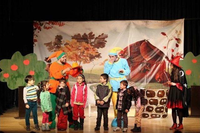 Yenimahalle&rsquo;den Miniklere Masal Sahnesi 2