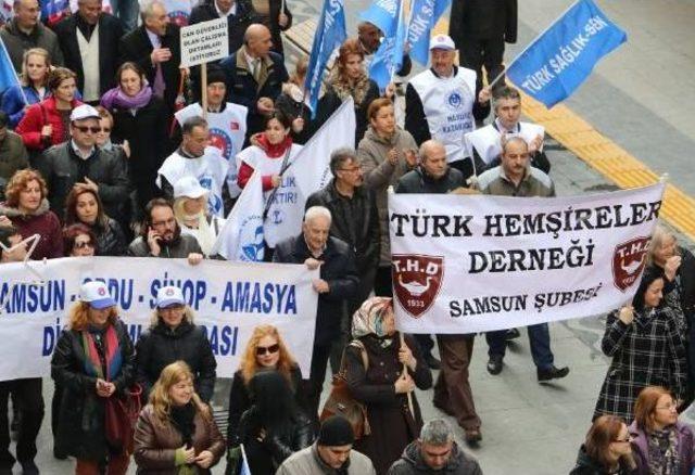 Samsun’Da Sağlık Çalışanları Iş Bıraktı