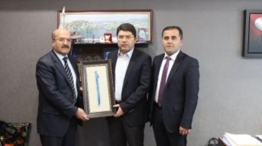 Bartın Milli Eğitim M&uuml;d&uuml;r&uuml; Yaşar Demir Milletvekili Tun&ccedil;&rsquo;u Ziyaret Etti