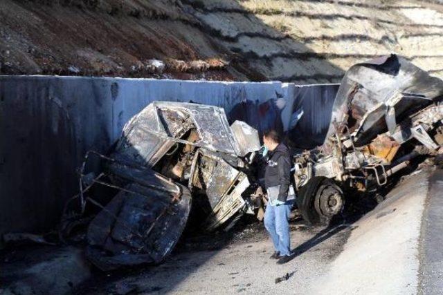 Patlayan Lpg Tankerinin Alevleri 50 Metre Uzağındaki Kamyonu K&uuml;l Etti 1