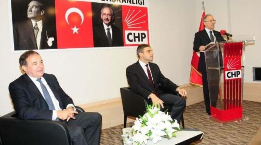 Lois Ayala Chp İstanbul'un 'perşembe Sohbetleri'nin Konuğu Oldu