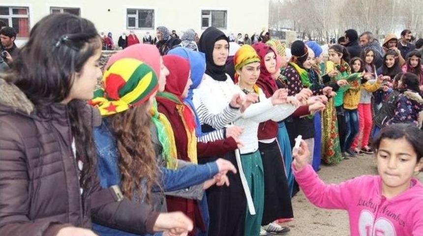 Varto&rsquo;da Nevruz Kutlamaları