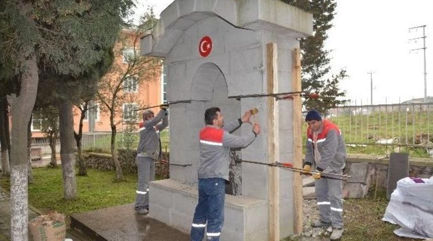K&ouml;rfez&rsquo;de Şehit Mezarları Bakımdan Ge&ccedil;iriliyor