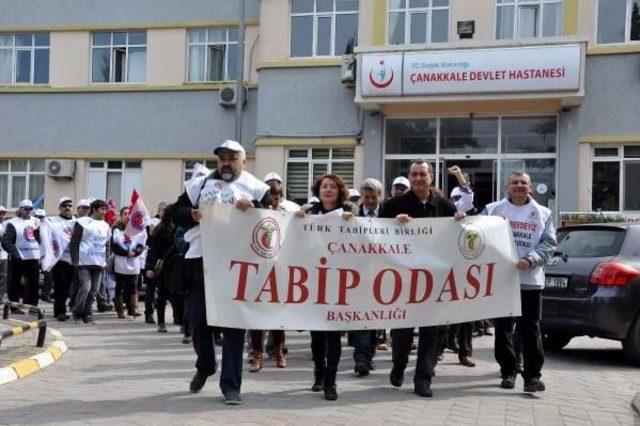 Sağlık Çalışanlarından Çanakkale de Iş Bırakma Eylemi 1