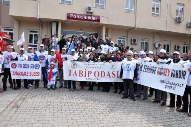 Sağlık Çalışanlarından Çanakkale de Iş Bırakma Eylemi 3