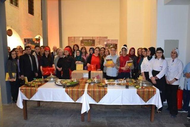 Gaziantep’te “liselerarası Yöresel Yemek Yarışması” Düzenlendi