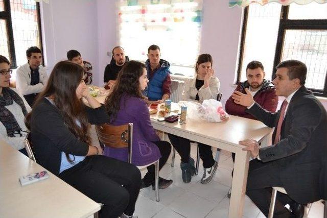 Devlet Dershanesinde Öğrenciler Sınava Hazır 1