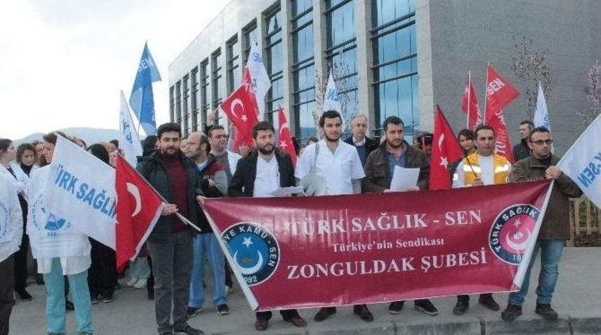 Ereğli&rsquo;de Sağlık &Ccedil;alışanları İş Bırakıp Eylem Yaptı