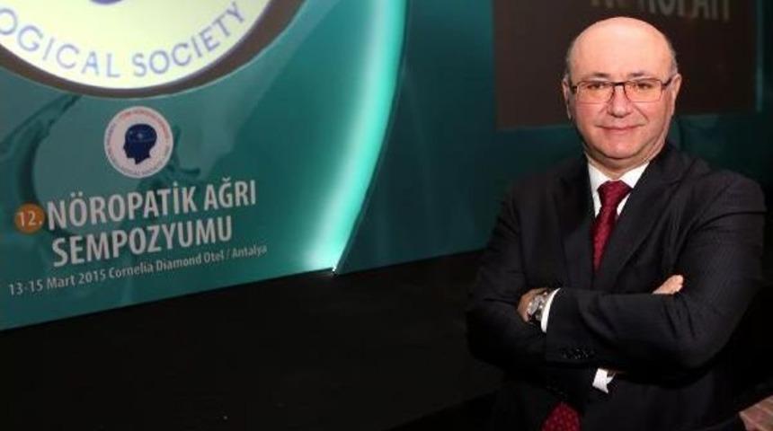 Prof. Dr. Tan: 2 Hastadan Birine Gereksiz Ağrı Kesici Veriliyor