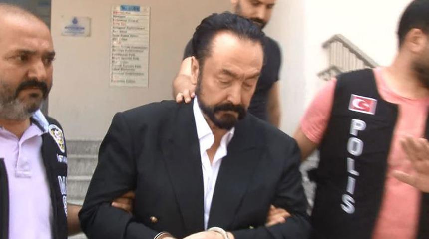 Adnan Oktar soruşturmasında yeni detaylar! Acılı anne her şeyi anlattı