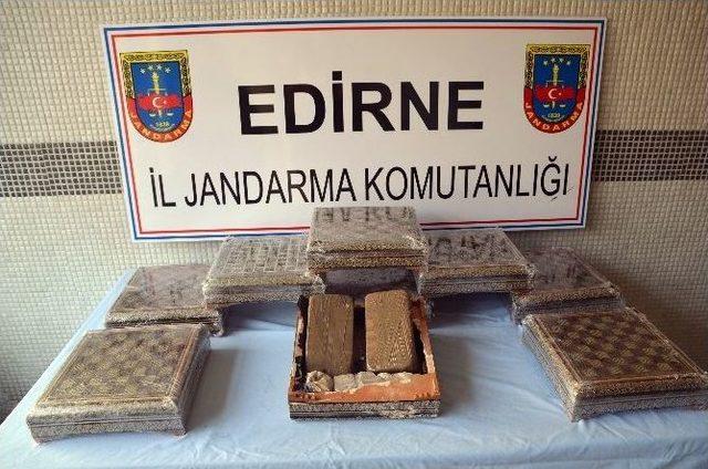 Jandarmadan Uyuşturucu Tacirlerine ‘şah Ve Mat’