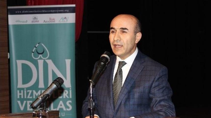 Din Hizmetleri Ve İhlas Sempozyumu Başladı