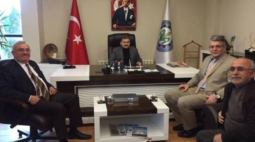 Ulusoy&rsquo;dan Sakarya Ticaret Borsası&rsquo;na Ziyaret