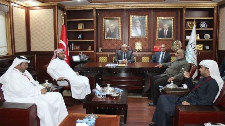 İhh İle Katar Heyeti Başkan Kara&rsquo;yı Ziyaret Etti