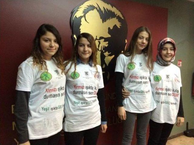 Liseli Gençlerden Anlamlı Proje 1
