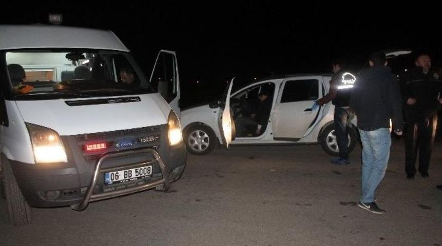 Başkent&rsquo;te Otomobil İ&ccedil;inde Ceset Bulundu