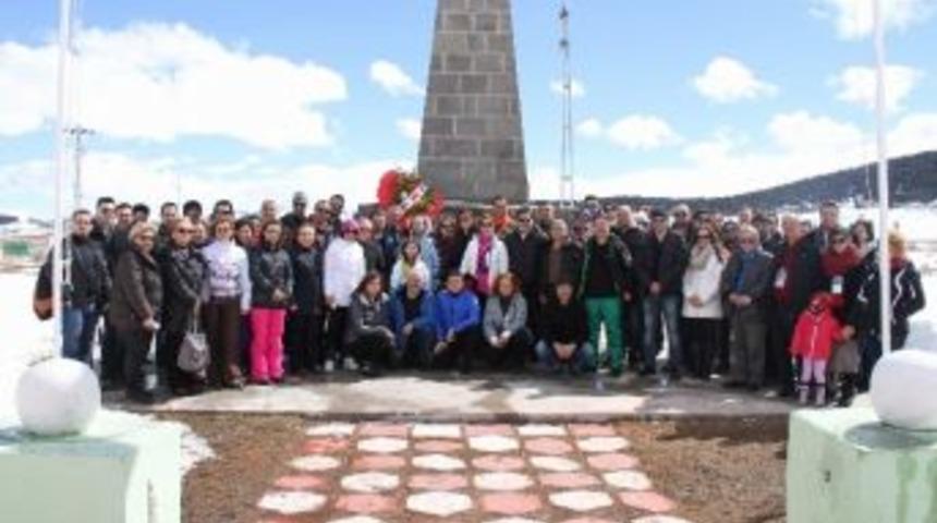 Plastik Cerrahlar Sarıkamış&rsquo;ta Şehitler İ&ccedil;in Y&uuml;r&uuml;d&uuml;