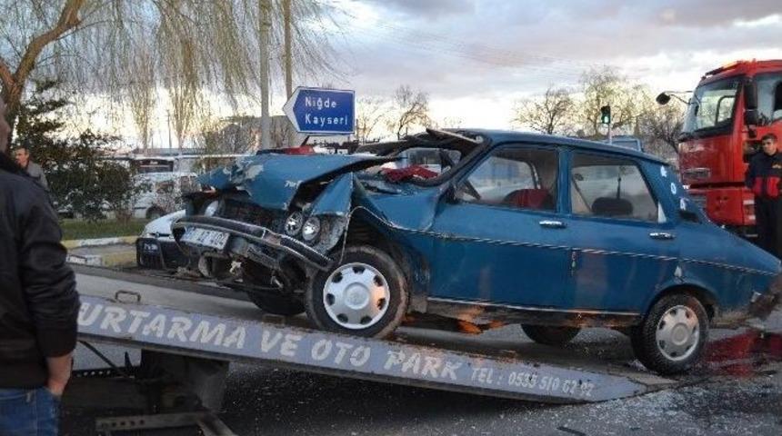 Bor&rsquo;da Trafik Kazası 1 Yaralı