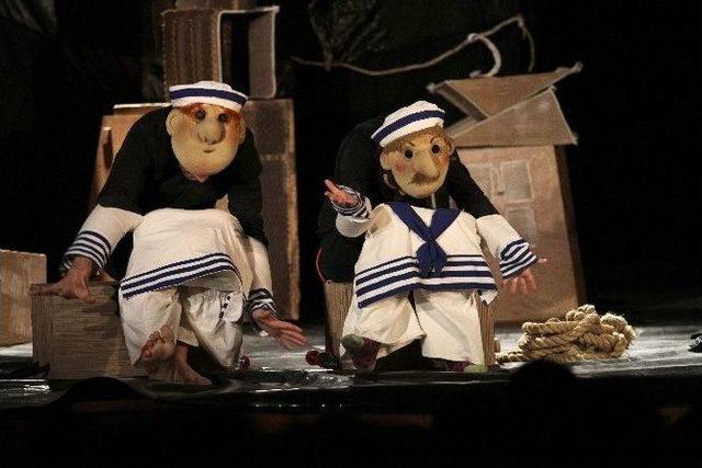 Karşıyaka&rsquo;da Kukla Festivali B&uuml;y&uuml;ledi 2