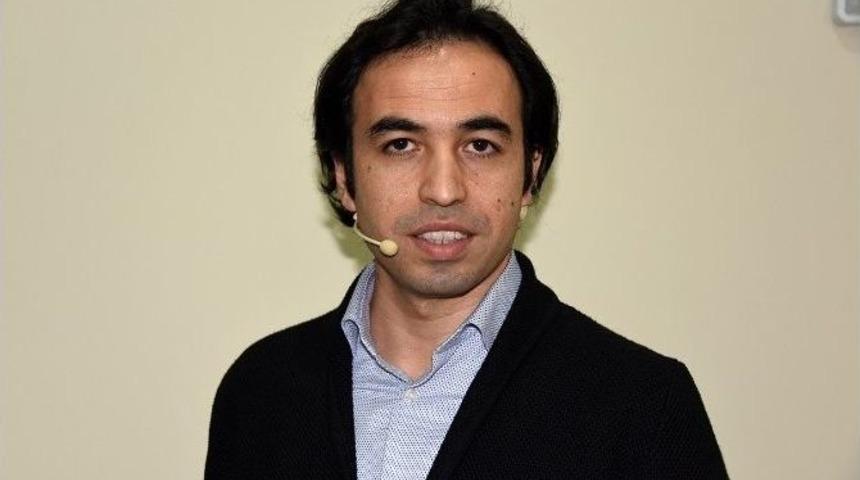 &Ouml;zg&uuml;r Bolat, Başarılı Ve Mutlu &Ccedil;ocuk Yetiştirmenin T&uuml;yolarını Verdi