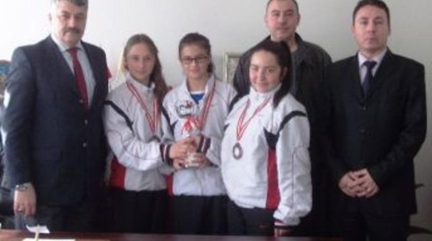 Manisa&rsquo;yı Alaşehirli &Ouml;ğrenciler Temsil Edecek