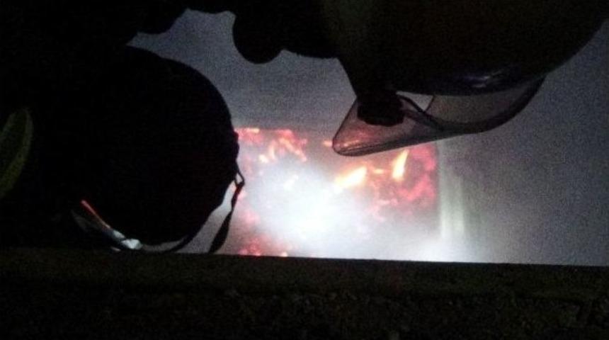 Bolu&rsquo;da Bir Otelin Kazan Dairesinde &Ccedil;ıkan Yangın Paniğe Neden Oldu