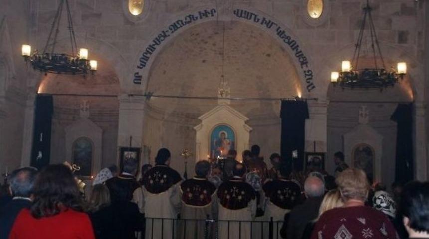 Ermeni Cemaati Mensupları Hatay&rsquo;da Barış Ayininde Buluştu