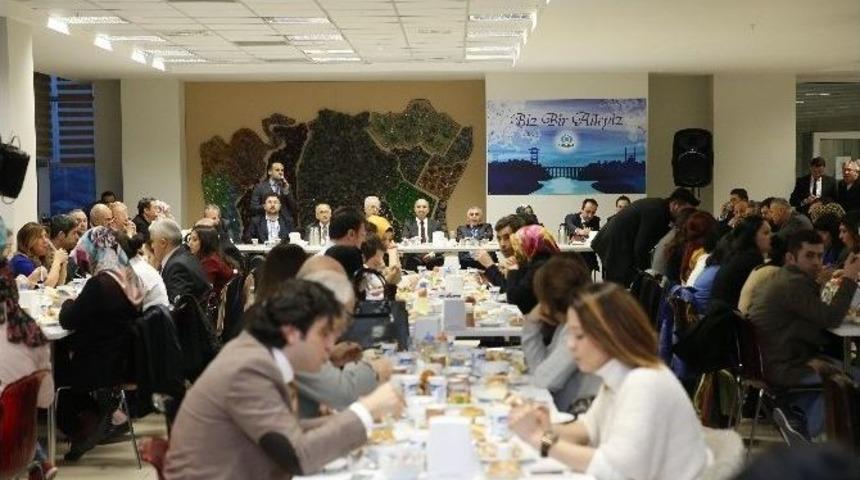 Sultangazili Sağlık&ccedil;ılar, 14 Mart Tıp Bayramı&rsquo;nda Buluştu