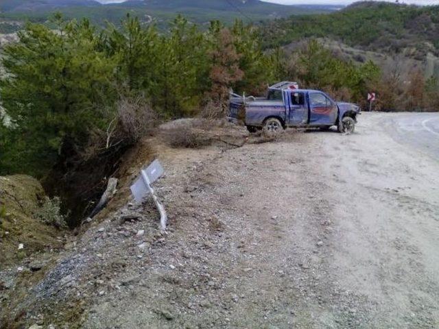 Pazarlar’da Trafik Kazası: 2 Yaralı