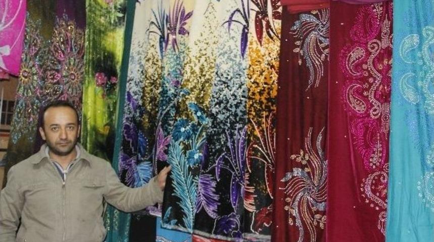 Hakkari&rsquo;de Y&ouml;resel Kıyafet Sezonu Başladı