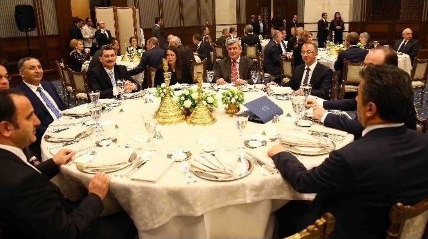 Başkan Karaosmanoğlu, Cumhurbaşkanlığı Sarayında