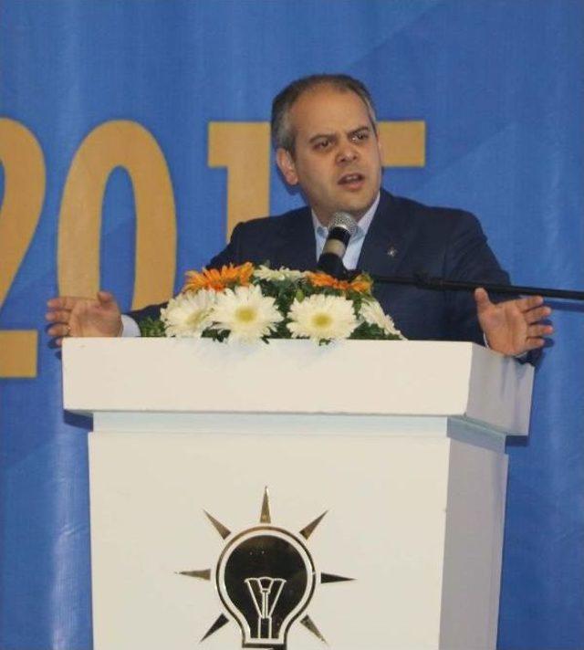 Bakan Kılıç : Mevcut Anayasa Türkiye'nin Ilerlemesine Yeterli Değil