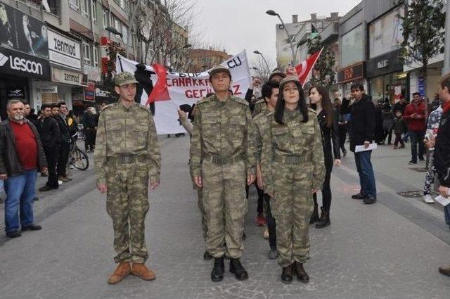 Öğrenciler Çanakkale Zaferinin 100. Yılında Etkinlik Düzenledi 2