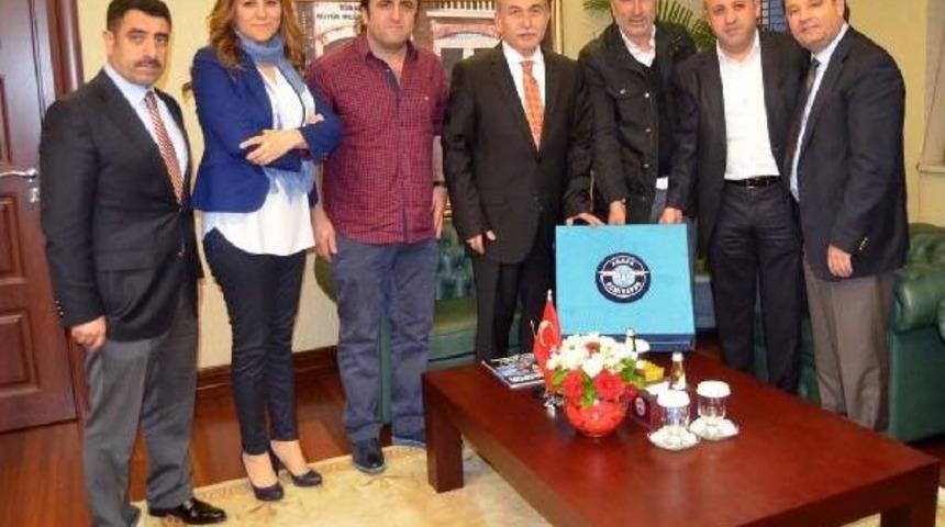 Adana Demirspor'dan Vali Mustafa B&uuml;y&uuml;k'e Ziyaret
