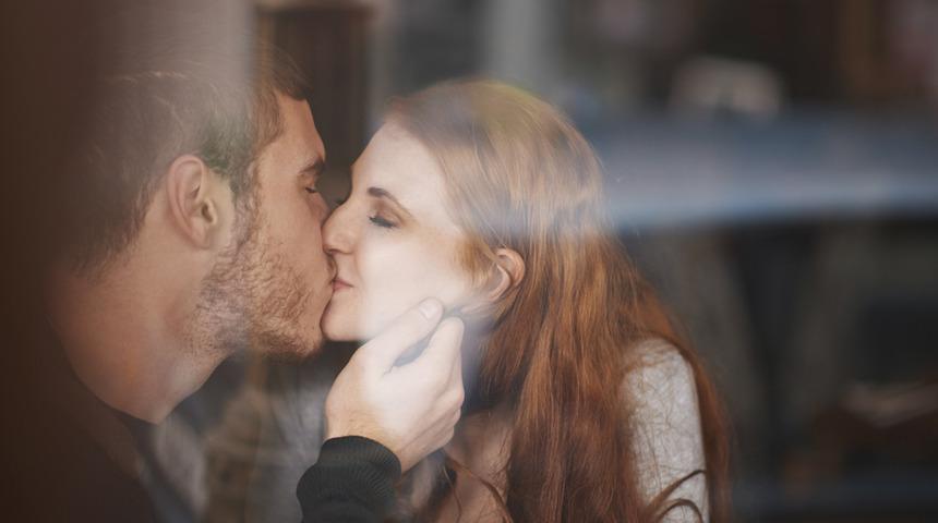  Hayatınızın aşkı o mu? Sevgililer G&uuml;n&uuml;'ne sayılı g&uuml;nler kala ger&ccedil;ekle y&uuml;zleşin