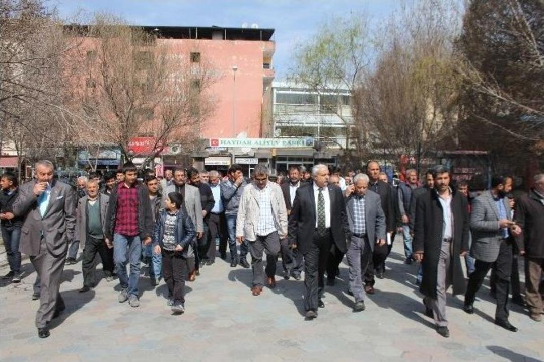 Mhp Iğdır Milletvekili Aday Adayı Azaroğlu Partililerle Bir Araya Geldi