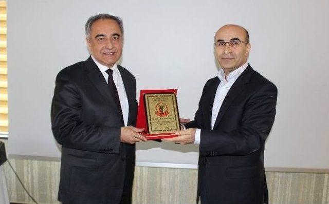 Rekt&ouml;r İle Doktor Arasında &lsquo;paralelci&rsquo; Kavgası 3