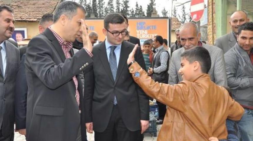 Gaziantep Valisi: Gaziantep'te 302 Bin Suriyeli Yaşıyor