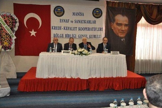 Manisalı Esnafa 450 Milyon Tl Kredi