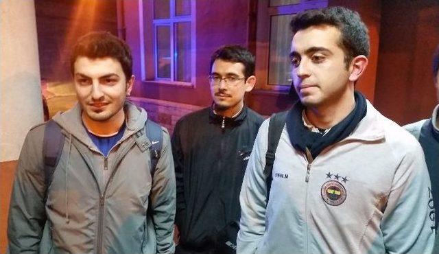 (&ouml;zel Haber) Şelale Gezisinde Kaybolan 5 &Uuml;niversiteli Bulundu 3