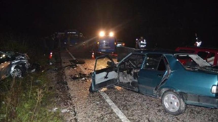 Muğla'da Zincirleme Kaza: 1 &Ouml;l&uuml;, 4 Yaralı