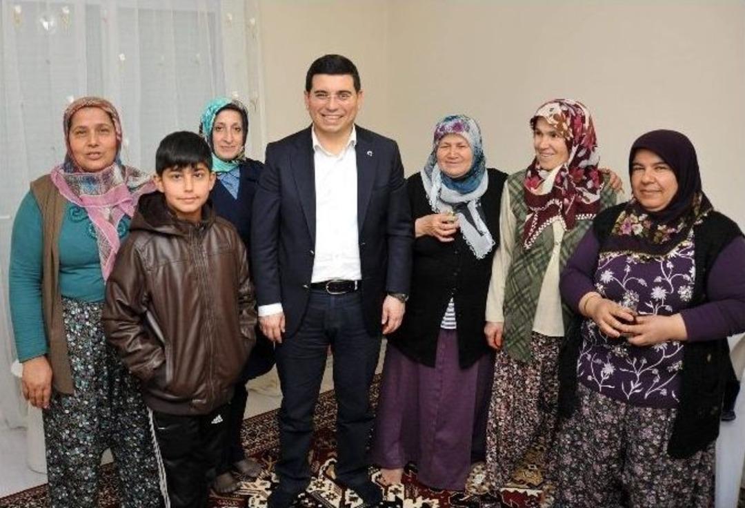 Başkan T&uuml;t&uuml;nc&uuml;&rsquo;den K&uuml;lt&uuml;r Mahallesi&rsquo;ne Yatırım M&uuml;jdeleri