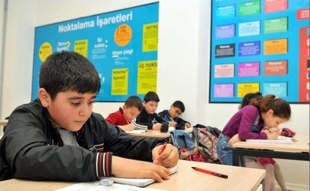 Başkan Tütüncü’den Çocuklara Etüt Merkezi