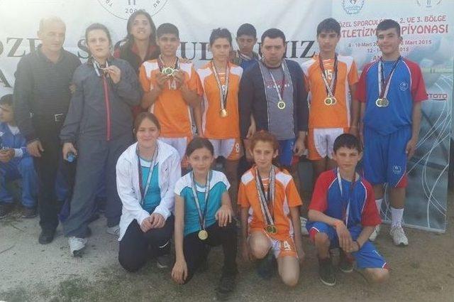Burhaniye&rsquo;de &Ouml;zel Sporculardan B&uuml;y&uuml;k Başarı 1